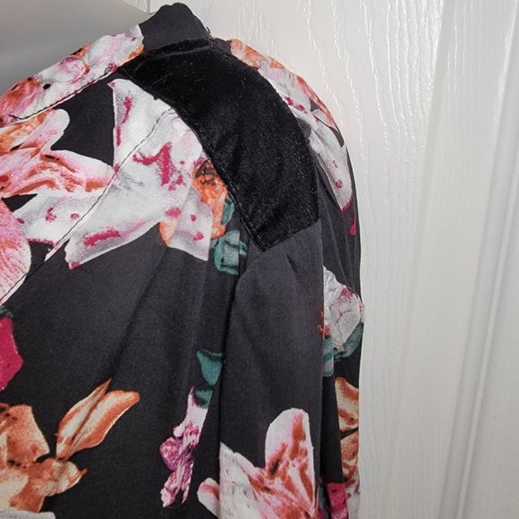 Floral Blouse Long Sleeve - Picture 8 of 16